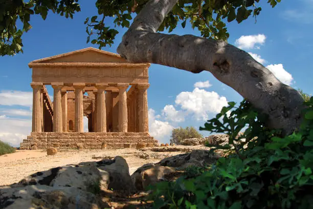 La fondazione di Akragas: L'origine di Agrigento La fondazione di Akragas: L'origine di Agrigento