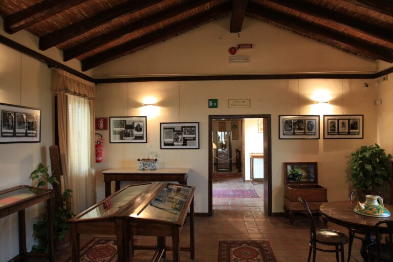 Le orme di Pirandello: Un itinerario letterario tra giardini e paesaggi mediterranei Le orme di Pirandello: Un itinerario letterario tra giardini e paesaggi mediterranei