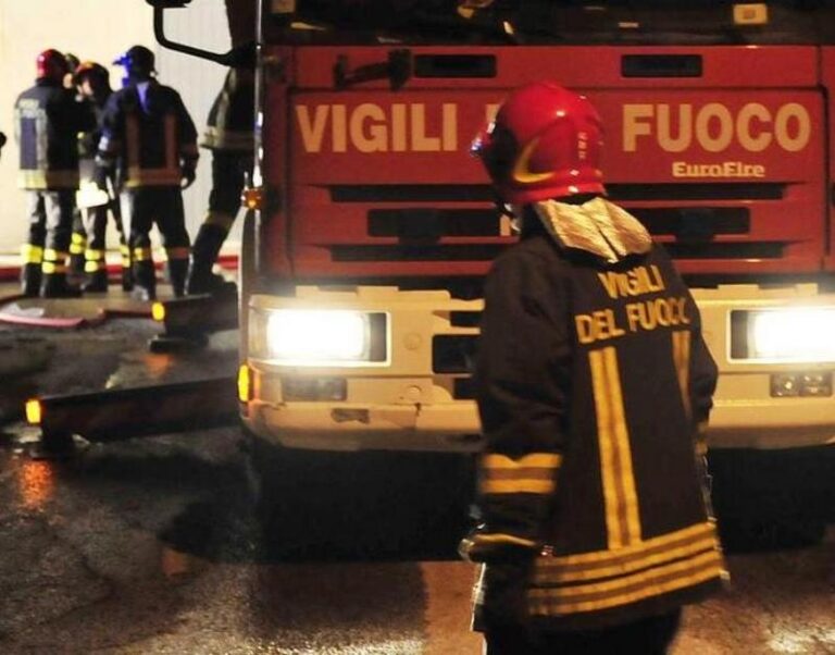 Agrigento, bruciate le auto dell’ex assessore Costantino Ciulla: indagini in corso Agrigento, bruciate le auto dell’ex assessore Costantino Ciulla: indagini in corso