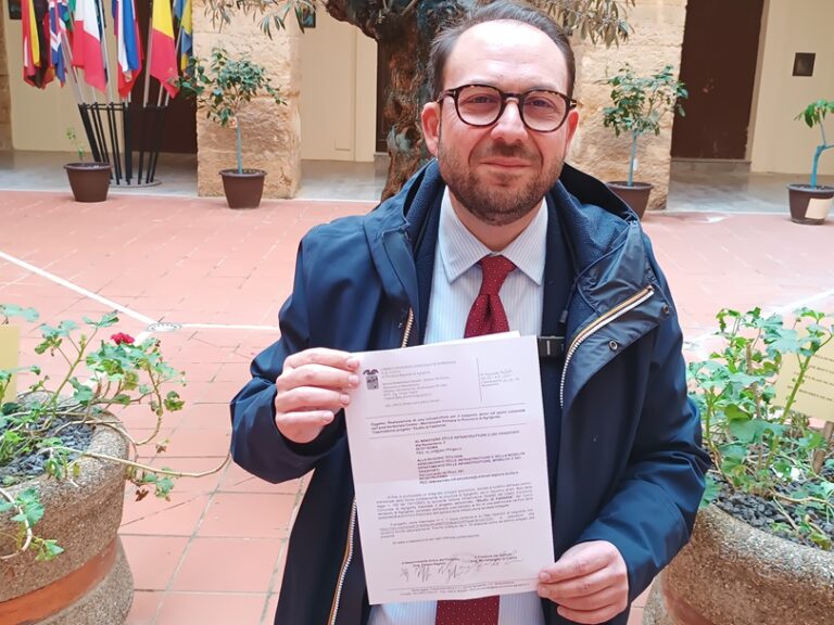 Aeroporto, mercoledì l'incontro al Mit: Presenti l'on. Pisano e l'ing. Di Carlo Aeroporto, mercoledì l'incontro al Mit: Presenti l'on. Pisano e l'ing. Di Carlo