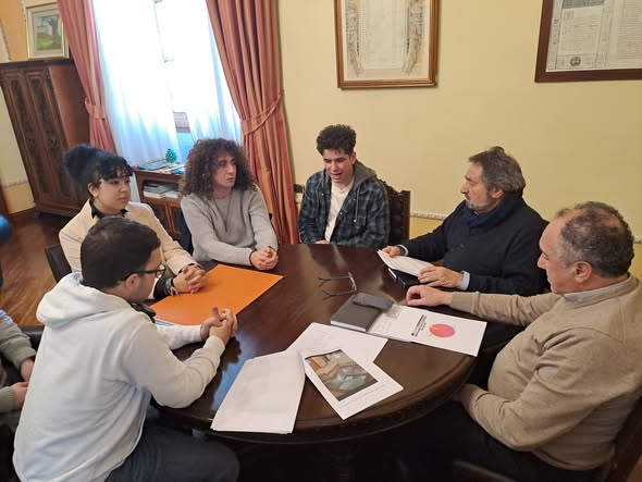 Libero Consorzio Comunale, Pendolino incontra l'Unione Studenti Libero Consorzio Comunale, Pendolino incontra l'Unione Studenti