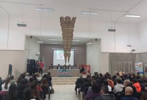 Oltre la parità: la Polizia di Stato incontra gli studenti a Porto Empedocle
