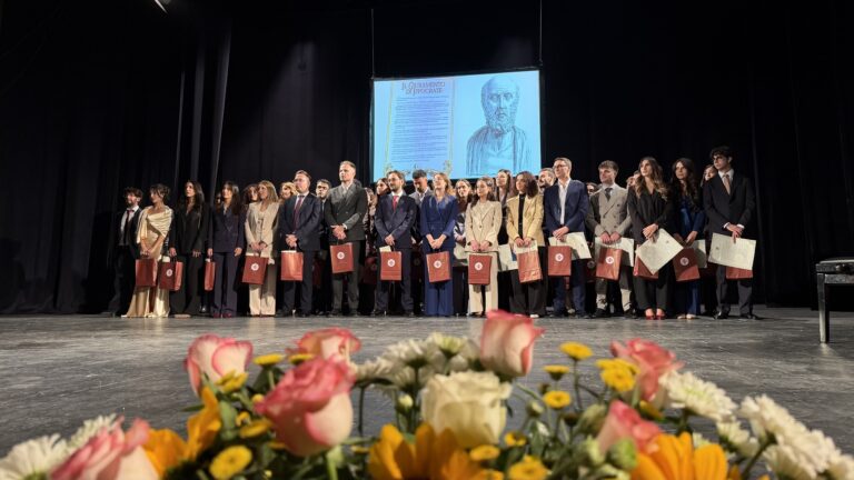Omceo, al Pirandello il giuramento di Ipocrate 50 anni dopo la laurea Omceo, al Pirandello il giuramento di Ipocrate 50 anni dopo la laurea