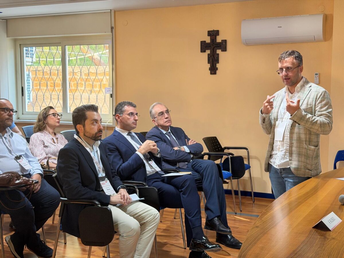 “Farmacia dei servizi”, focus sulla presa in carico del paziente cronico “Farmacia dei servizi”, focus sulla presa in carico del paziente cronico