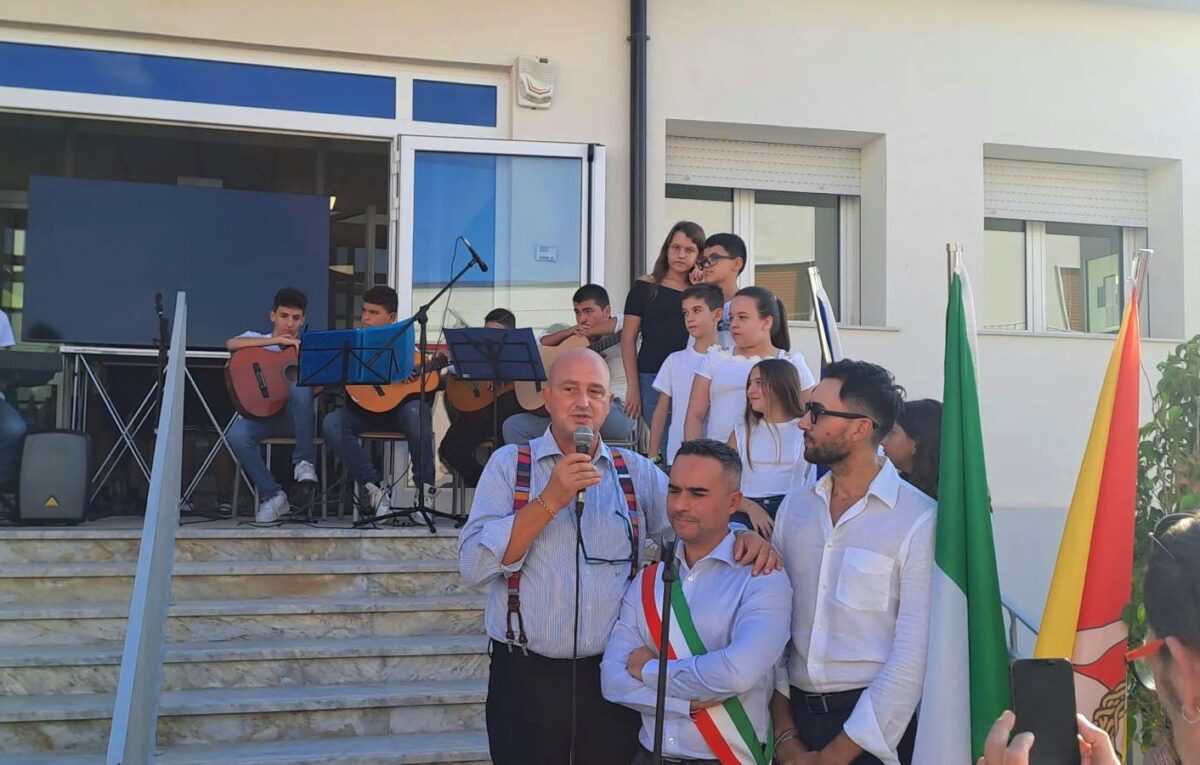 Scuola, a Lampedusa 60 mila euro dalla Regione Scuola, a Lampedusa 60 mila euro dalla Regione